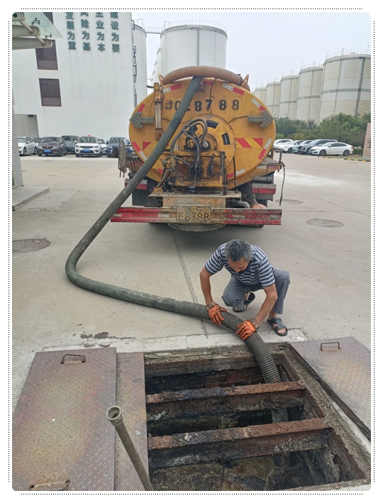 新宁隔油池清掏