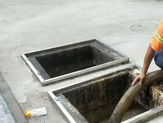 新宁化粪池清理