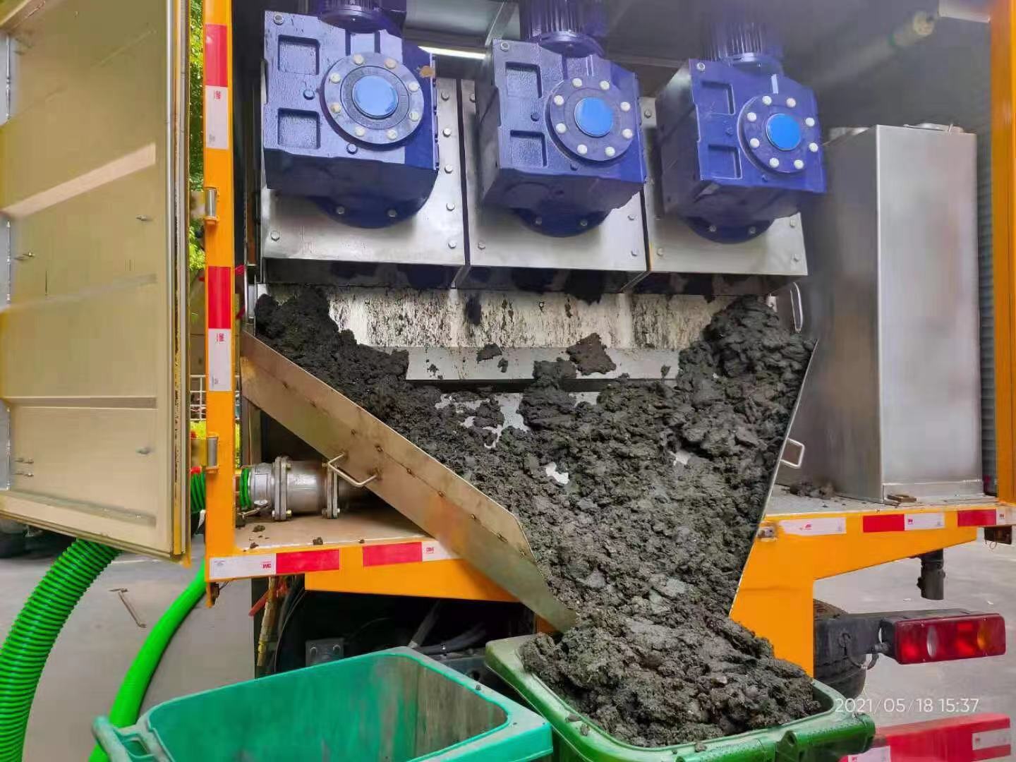 新宁化粪池清掏城市维护站-泥浆净化干湿分离处理